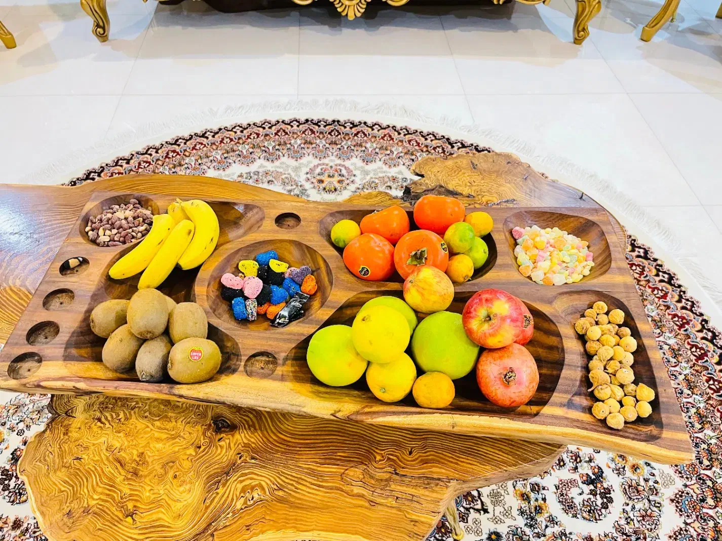 ظرف چوبی طلایی|ظروف سرو و پذیرایی|شیراز, دانشگاه شیراز|دیوار