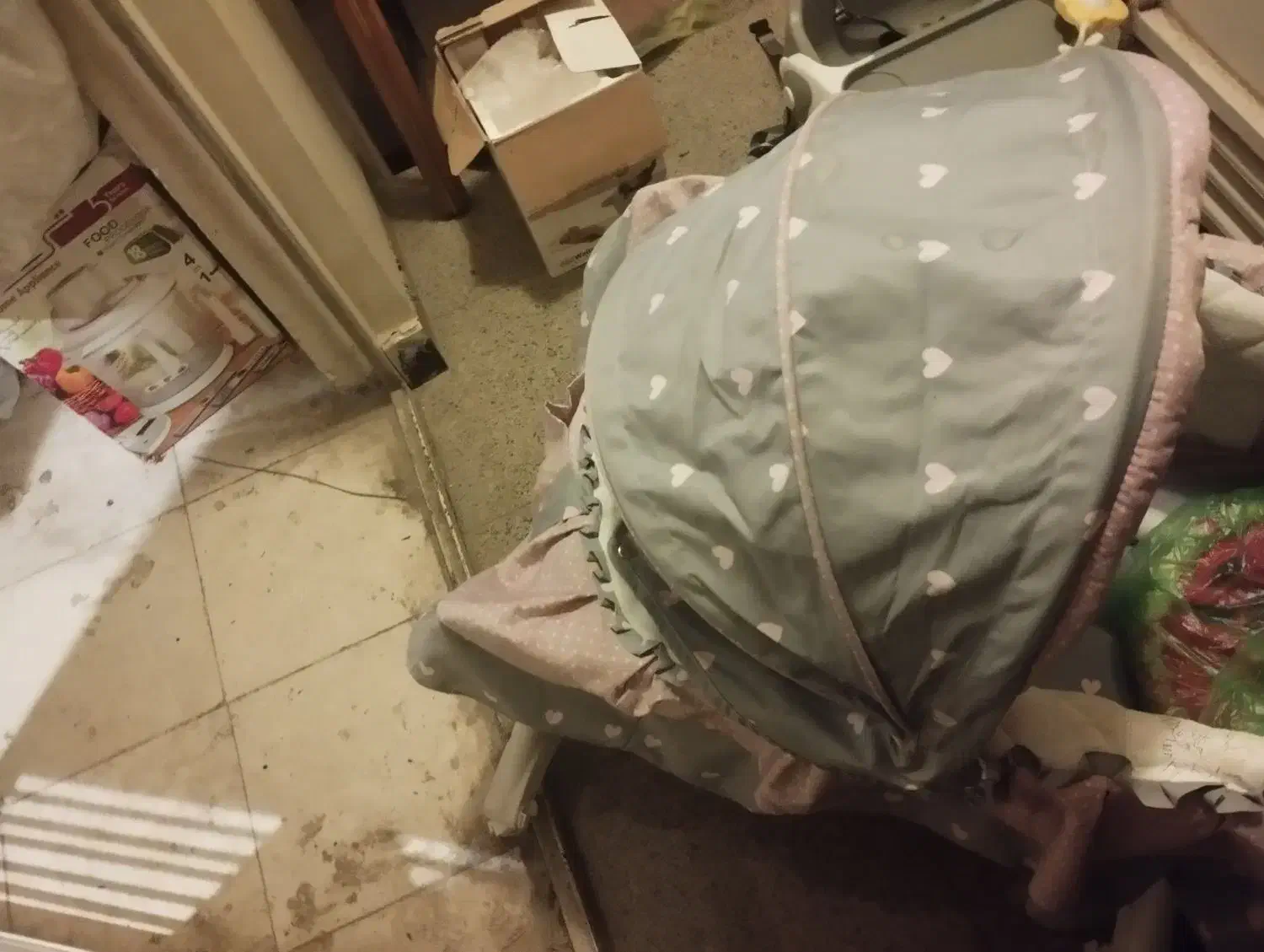 صندلی و روروک وتخت کنار مادر|اسباب و اثاث بچه|تهران,  امام زاده قاسم (نیاوران)|دیوار