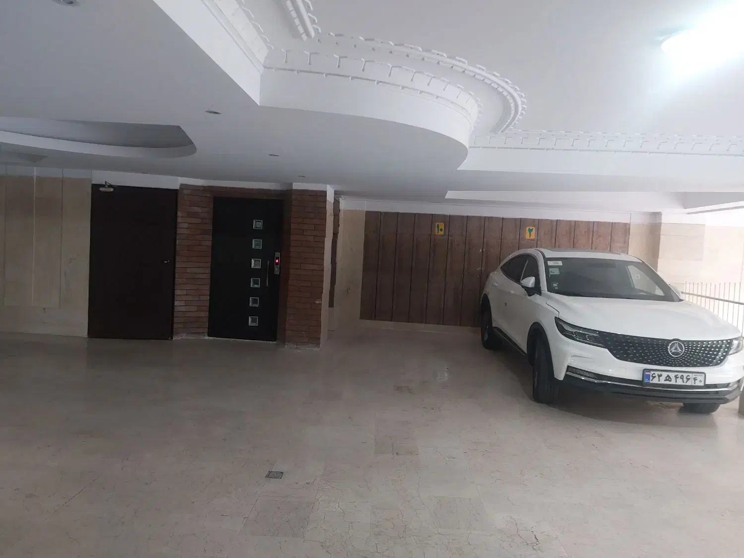 سعادت آبادفول امکانات۸۵متر نوساز تقاطع پاکنژاد سرو