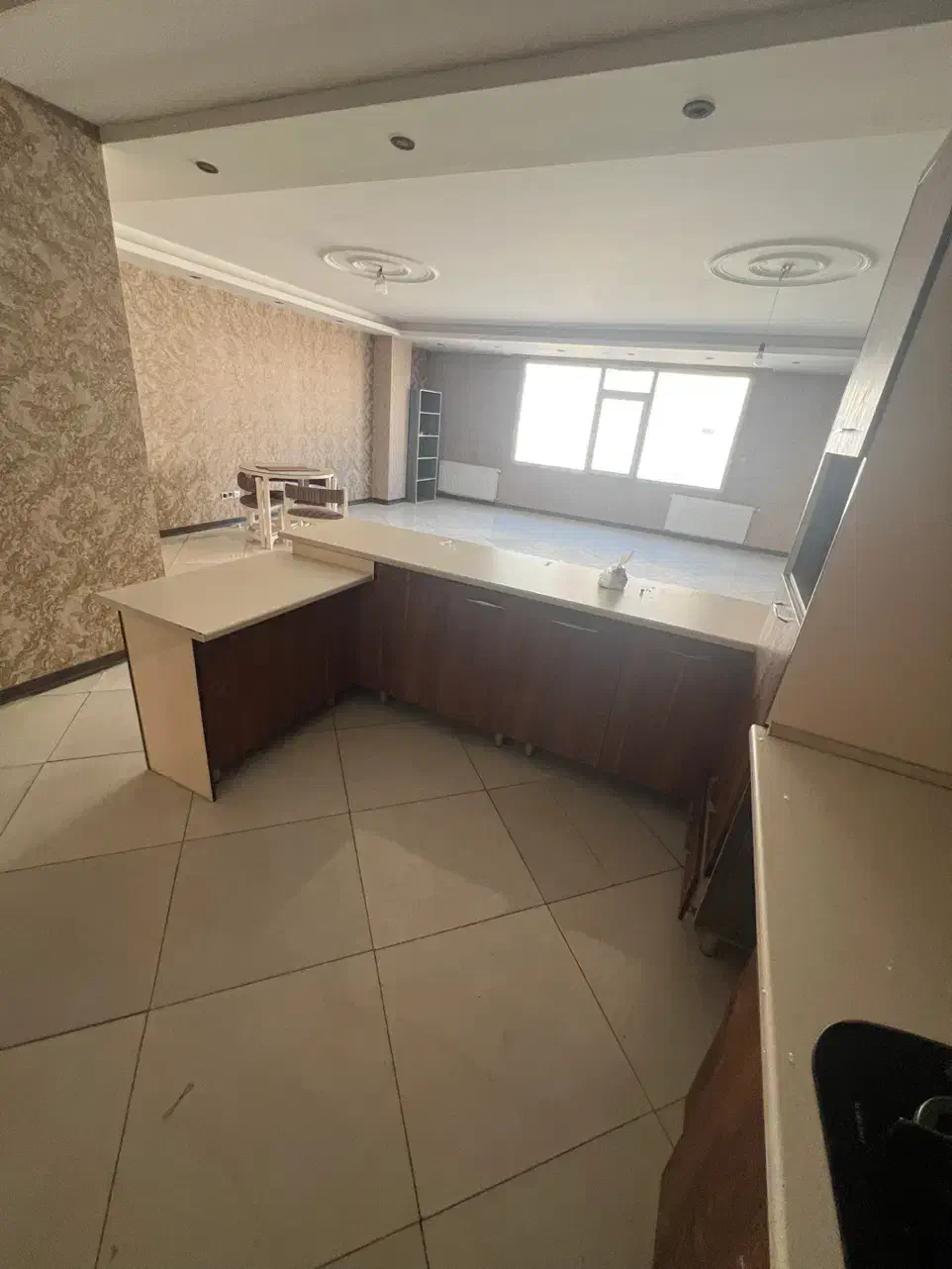 اجاره۱۲۰مترشاهد(املاک بزرگ آزادی)|اجارهٔ آپارتمان|گرمدره, |دیوار