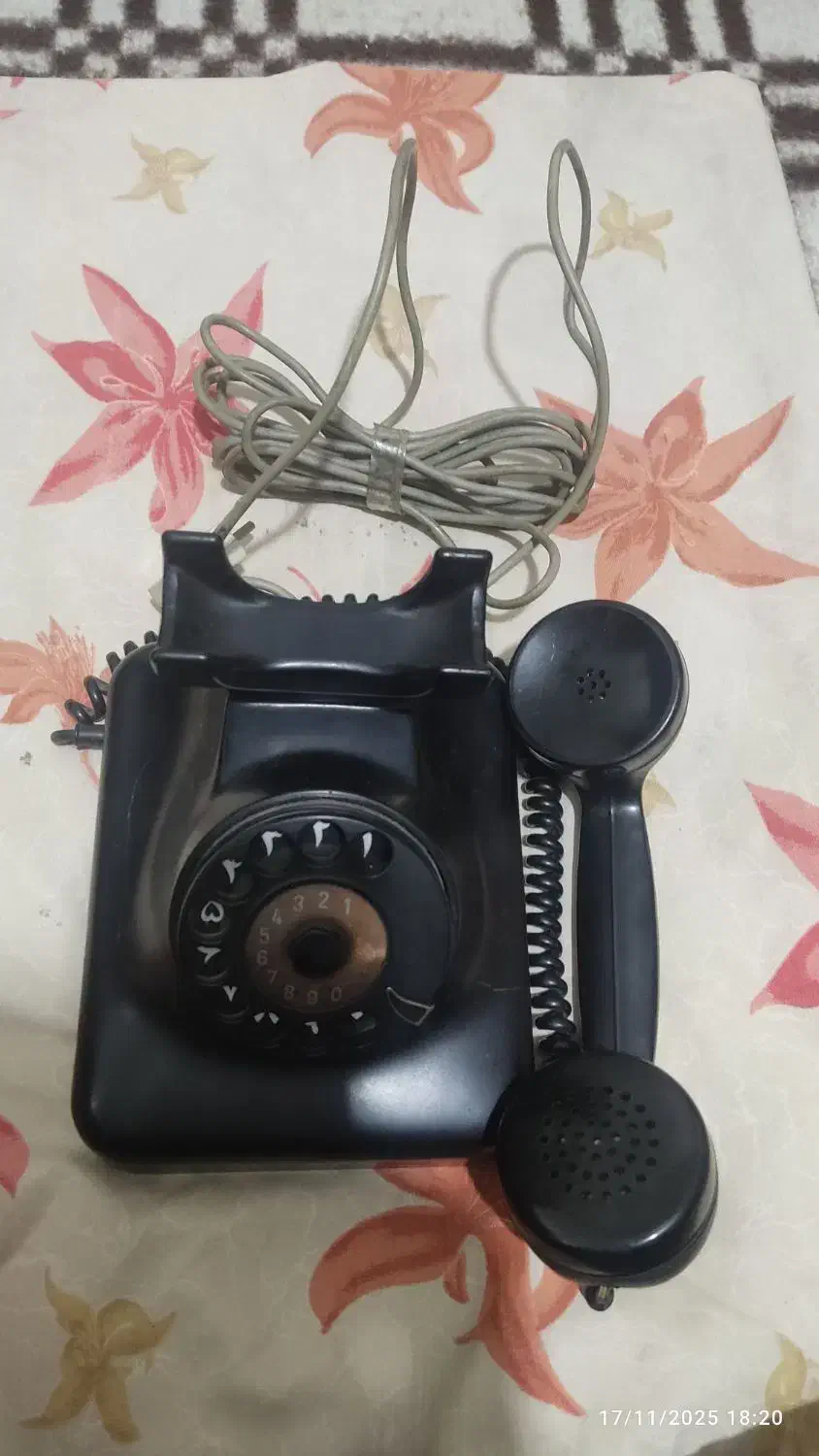 تلفن زیمنس اصل|کلکسیون اشیاء عتیقه|آبش احمد, |دیوار