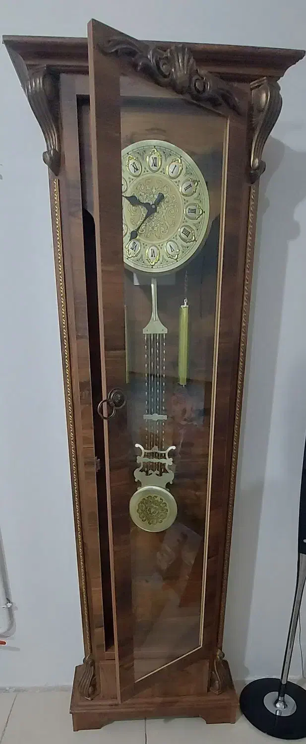 ساعت ایستاده|ساعت دیواری و تزئینی|مهاباد (آذربایجان غربی), |دیوار