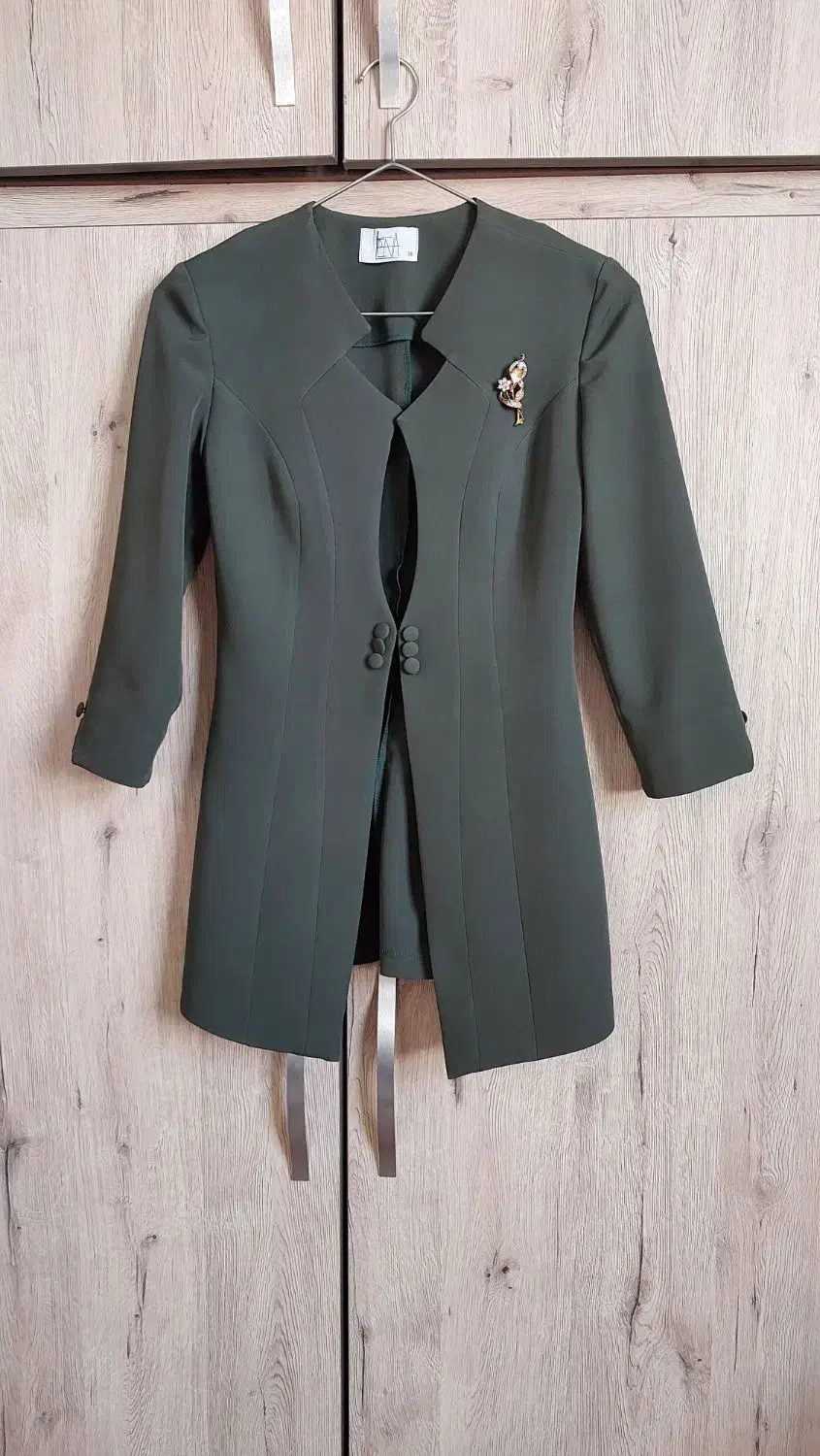 کت دخترانه یشمی سایز ۳۸ بسیار تمیز|لباس|اصفهان, ملکشهر|دیوار