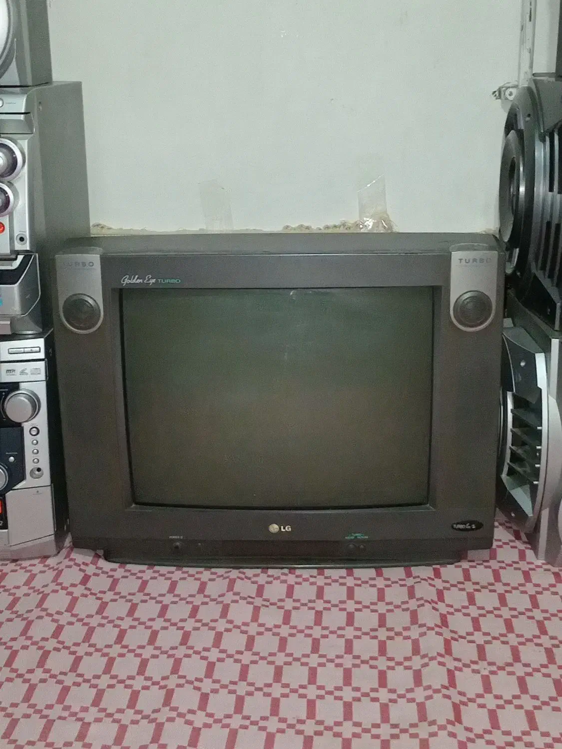 تلویزیون ال‌جی با کنترل|تلویزیون و پروژکتور|سبزوار, شرق کال عیدگاه|دیوار