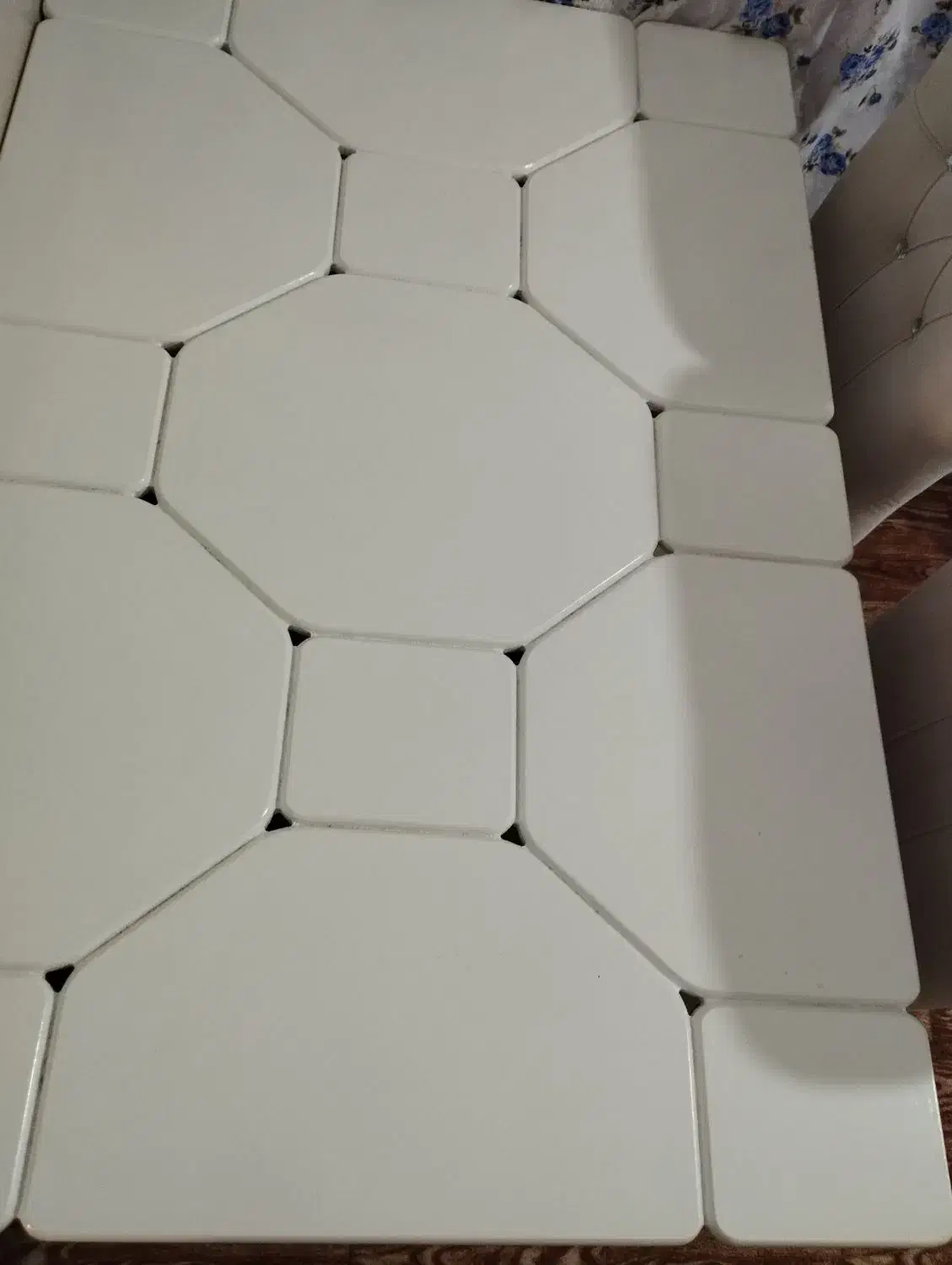 میز ناهار خوری به همراه 4 عدد صندلی|میز و صندلی غذاخوری|رزن, |دیوار