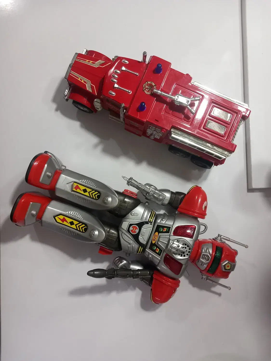 اسباب بازی رباط و ماشین|اسباب‌بازی بچه|رشت, نامجو|دیوار