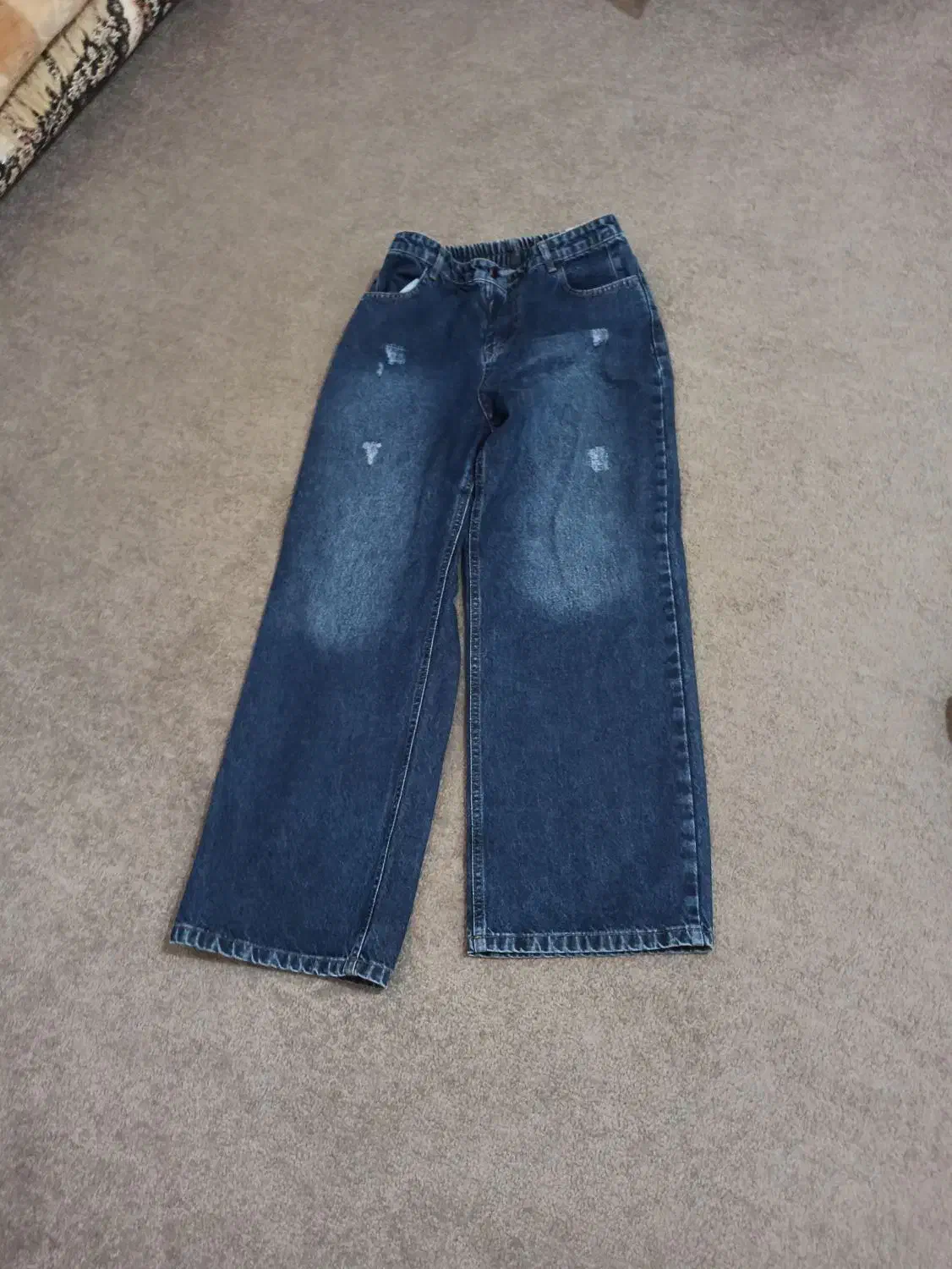 شلوار لی|لباس|دوگنبدان, |دیوار