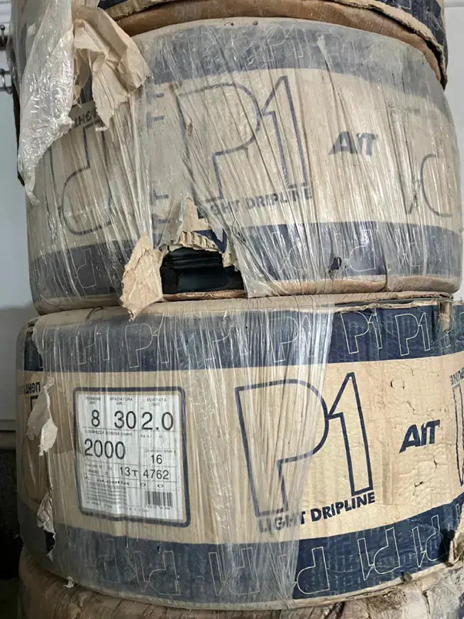 نوار تیپ کره ای|ابزارآلات|نیشابور, ده حلاج|دیوار