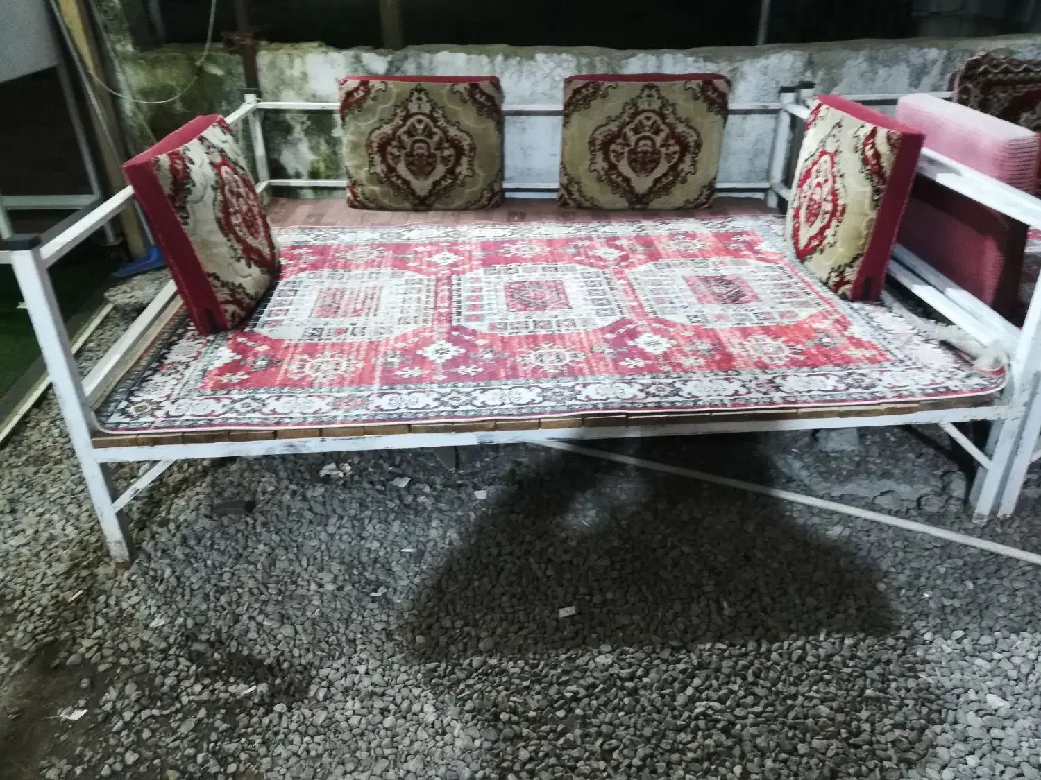 تخت فلزی الاچیق|تخت و سرویس خواب|بندر انزلی, چهارفریضه|دیوار