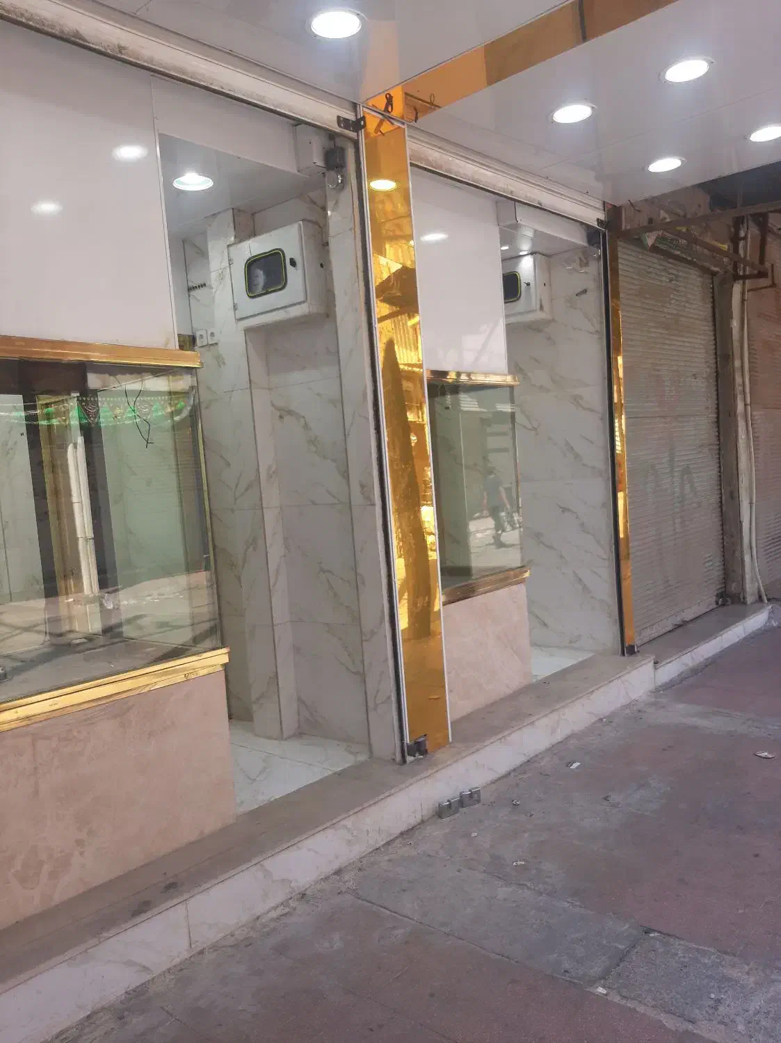 فروش مغازه طلافروشی|فروش مغازه و غرفه|اهواز, نادری|دیوار