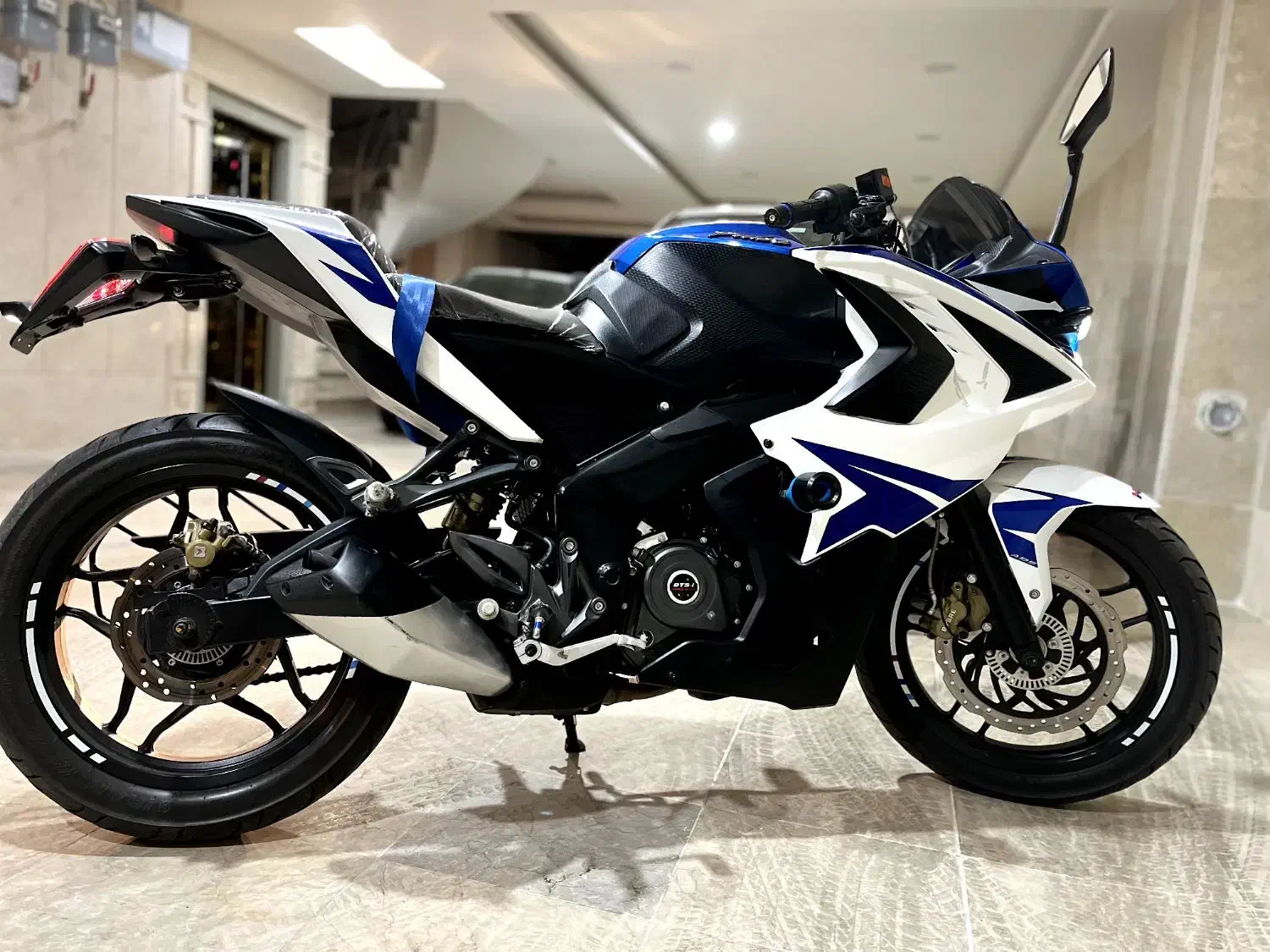 rs 200 مدل 1400|موتورسیکلت|تهران, جوادیه|دیوار