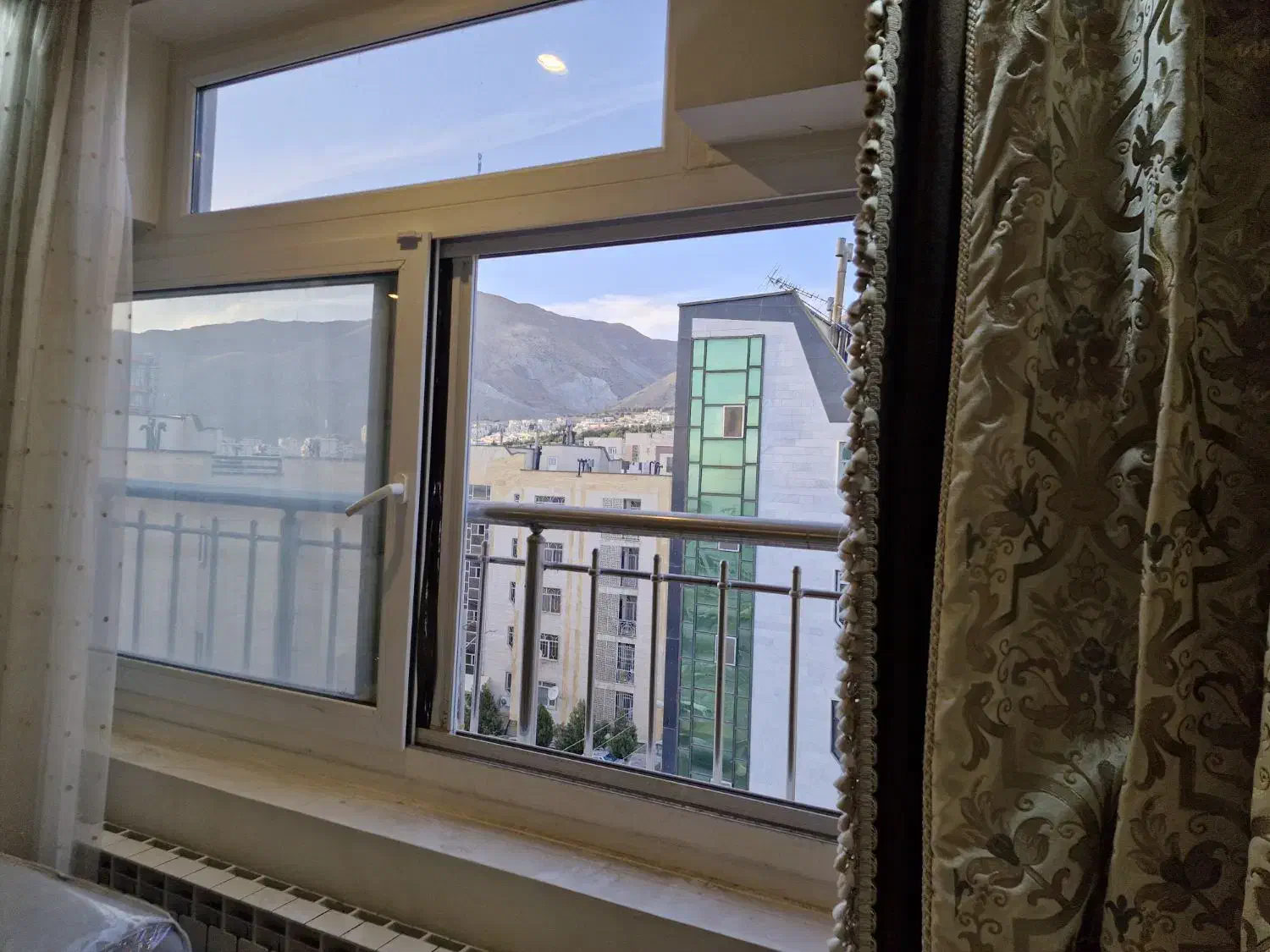 واحد آپارتمان ۱۰۴ متری شهرک پاسارگاد|فروش آپارتمان|تهران, پرواز|دیوار