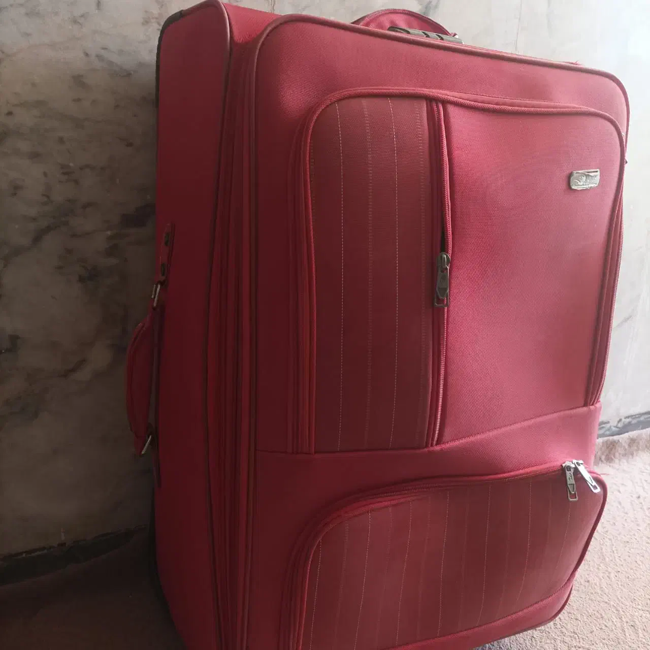 چمدان|کیف، کفش، کمربند|نجفآباد, یزدانشهر|دیوار