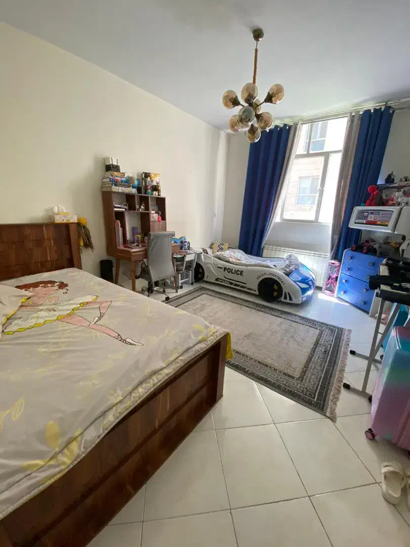 ۱۲۰ متر. مرزداران. بالای همکف. ویلایی