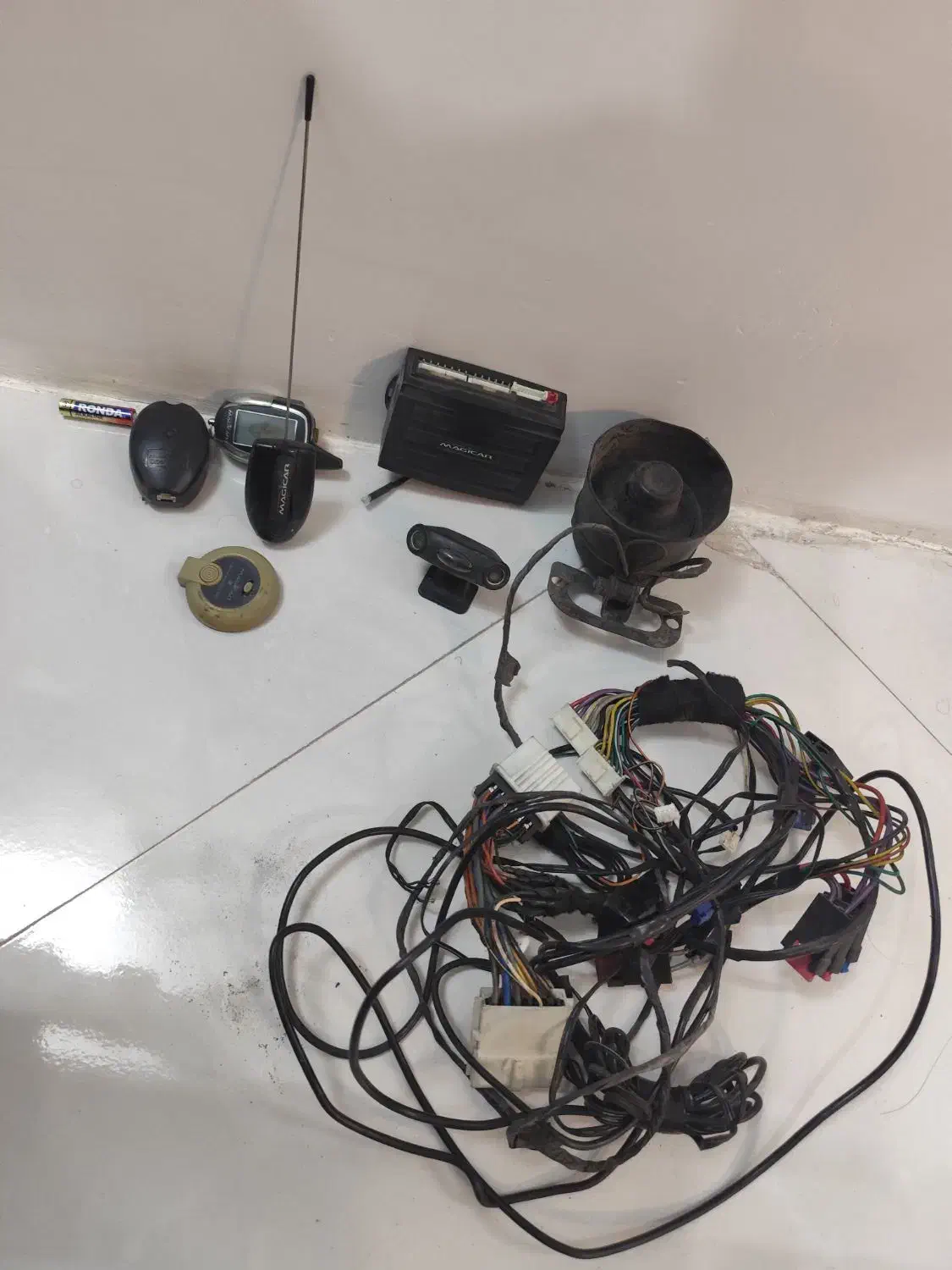 دزدگیر|قطعات یدکی و لوازم جانبی|مشهد, حضرت حجت|دیوار