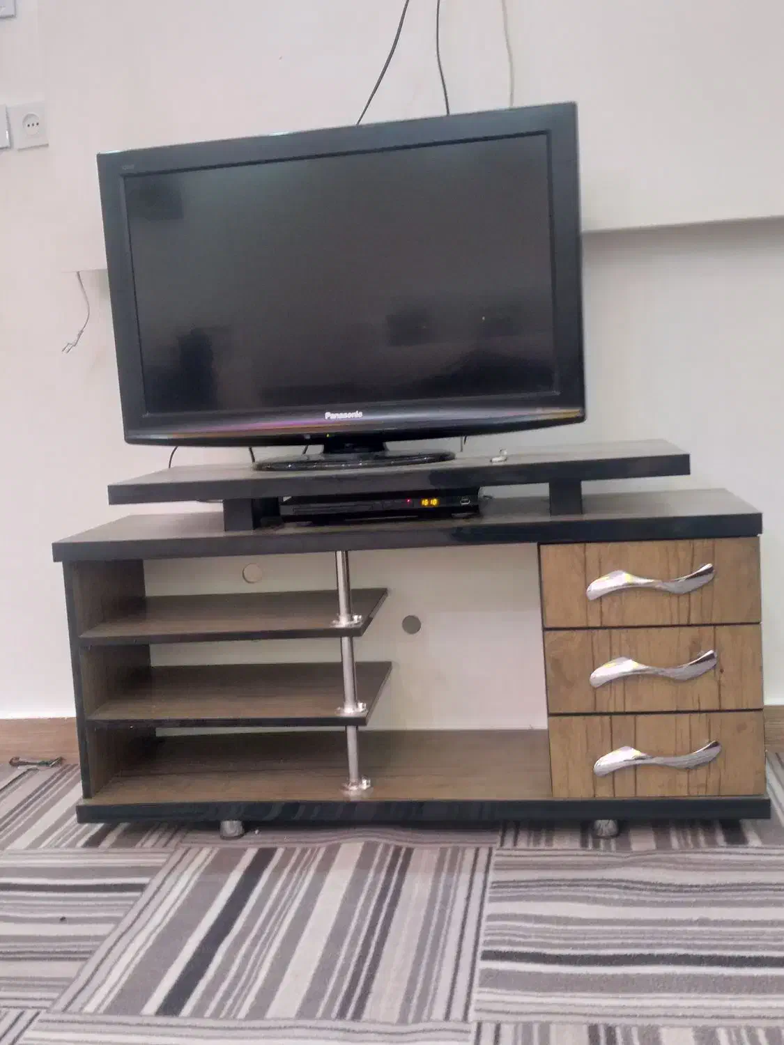 تلوزیون ال سی دی|تلویزیون و پروژکتور|فامنین, |دیوار