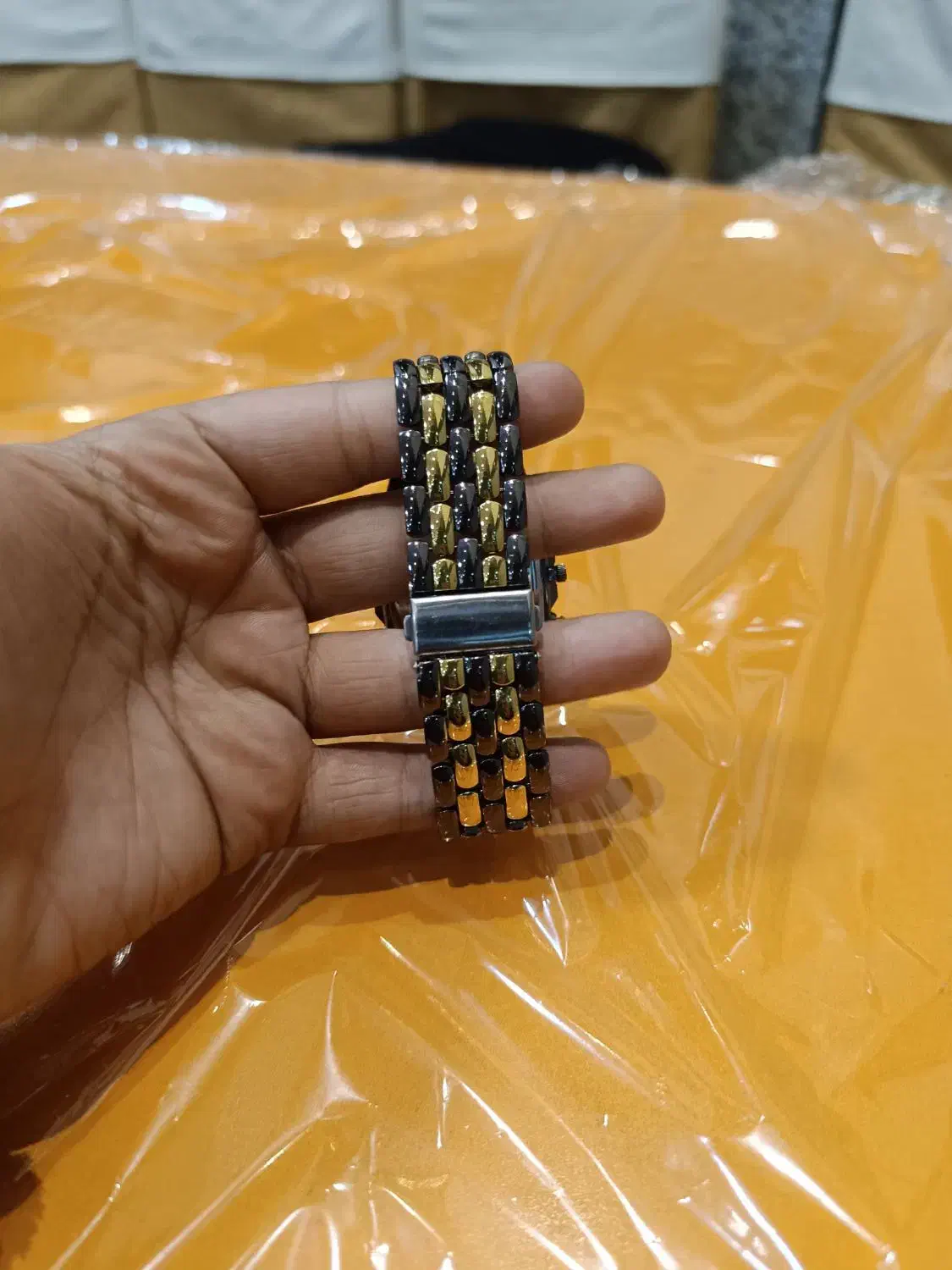 ساعت|ساعت|مشهد, امیر المومنین|دیوار