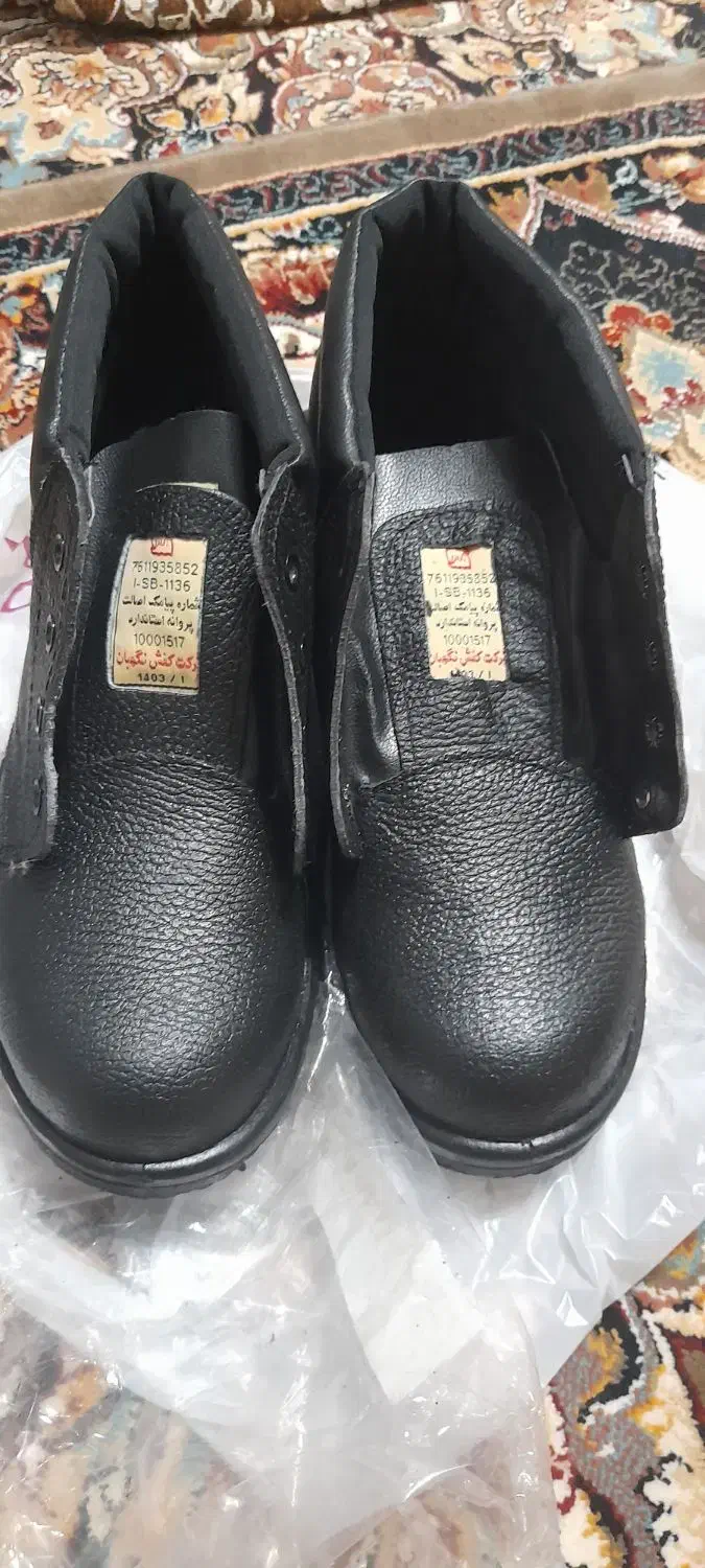 کفش ایمنی جنس خوب چرم اصل نو|کیف، کفش، کمربند|گلبهار, شهر جدید گلبهار|دیوار
