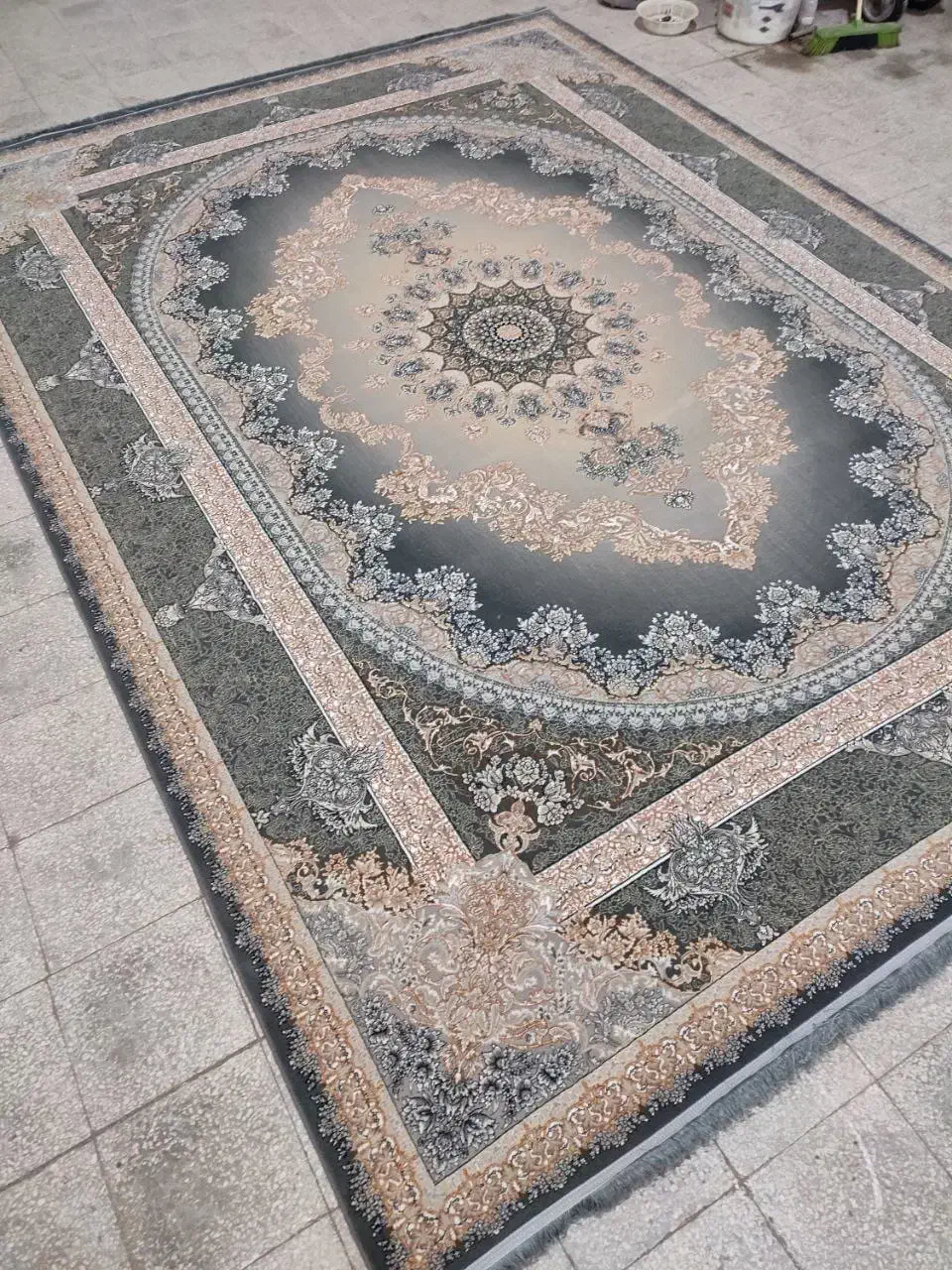فرش شاهکار مدل نایین&|فرش|شیراز, میانرود|دیوار