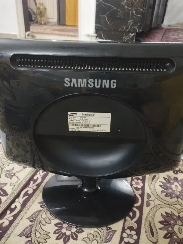 مانیتور 19 اینچ سامسونگ|قطعات و لوازم جانبی رایانه|اسلام‌شهر, شهرک قائمیه|دیوار
