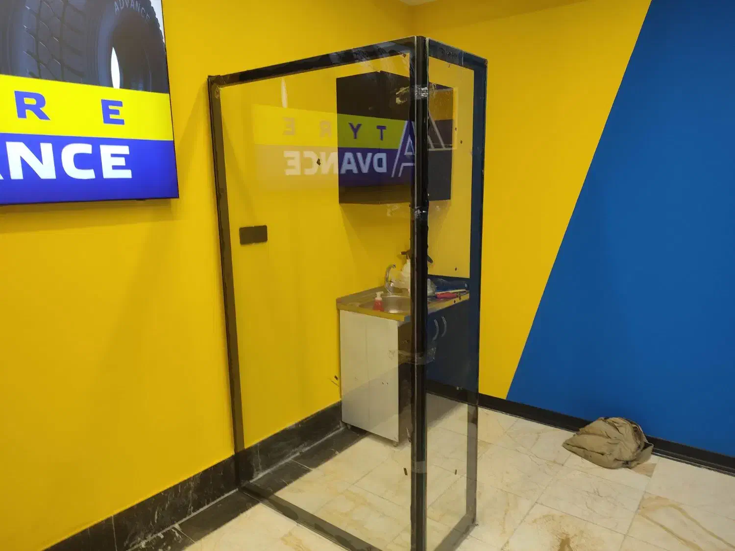 شیشه سکوریت احمدی|خدمات پیشه و مهارت|قرچک, میرزائی شمالی|دیوار