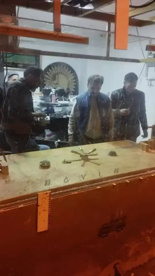 گاوصندوق اسانسوری هوشمند همراه با هالوژن|ابزارآلات|بروجرد, |دیوار