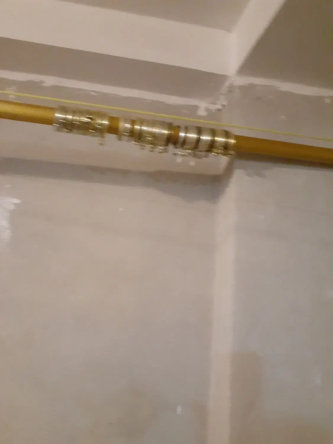 چوب پرده طلایی چهار مترو شصت سانتی|پرده، رانر، رومیزی|ارومیه, |دیوار