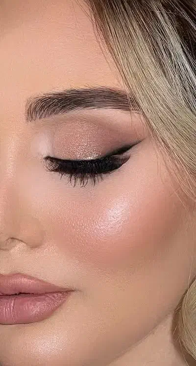 میکاپ و شینیون با قیمت 880|خدمات آرایشگری و زیبایی|مشهد, مصلی (کارمندان اول)|دیوار