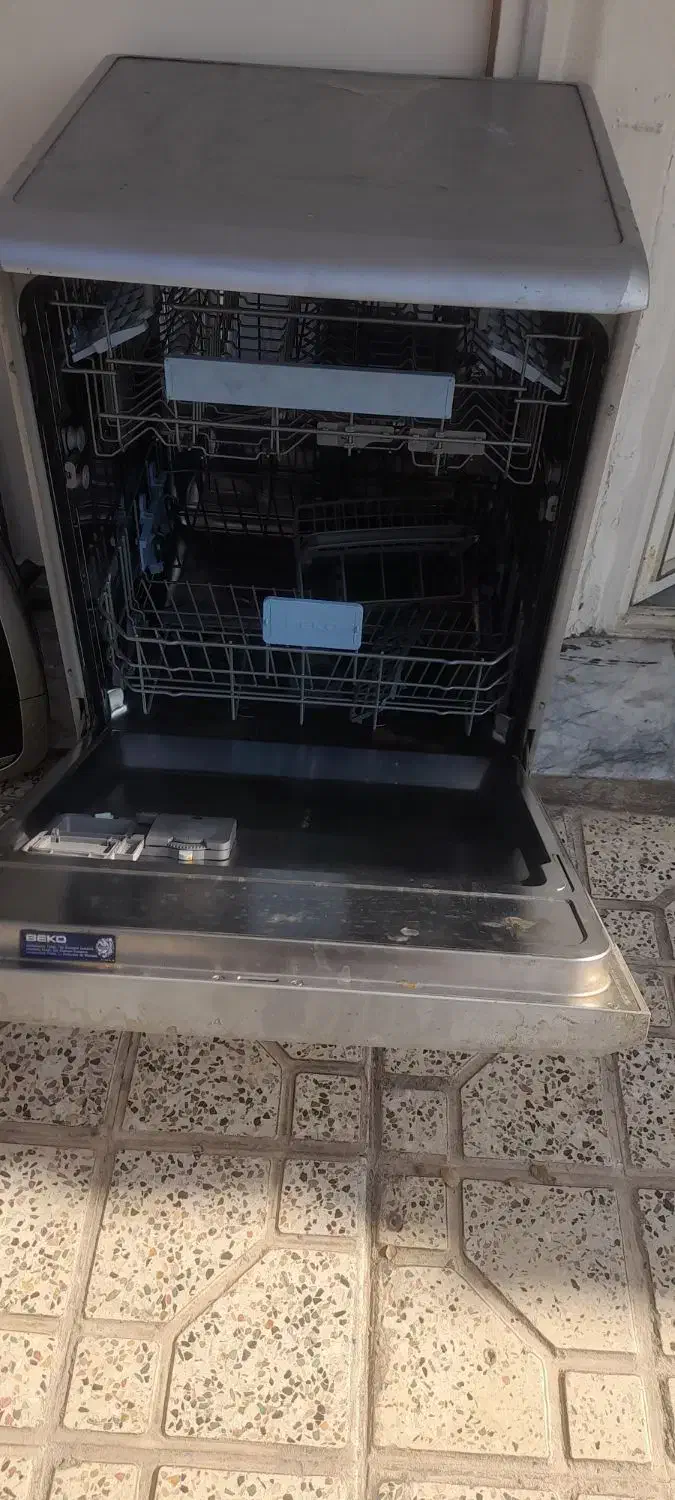 ظرفشویی بکو ۱۴ نفره بسیار تمیز|ماشین ظرفشویی|نسیم‌شهر, |دیوار