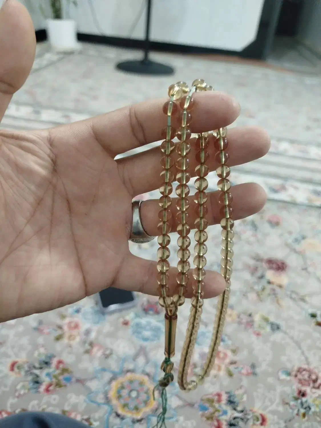 تسبیح سندلوس مهر مازیار|کلکسیون اشیاء عتیقه|جوانرود, |دیوار