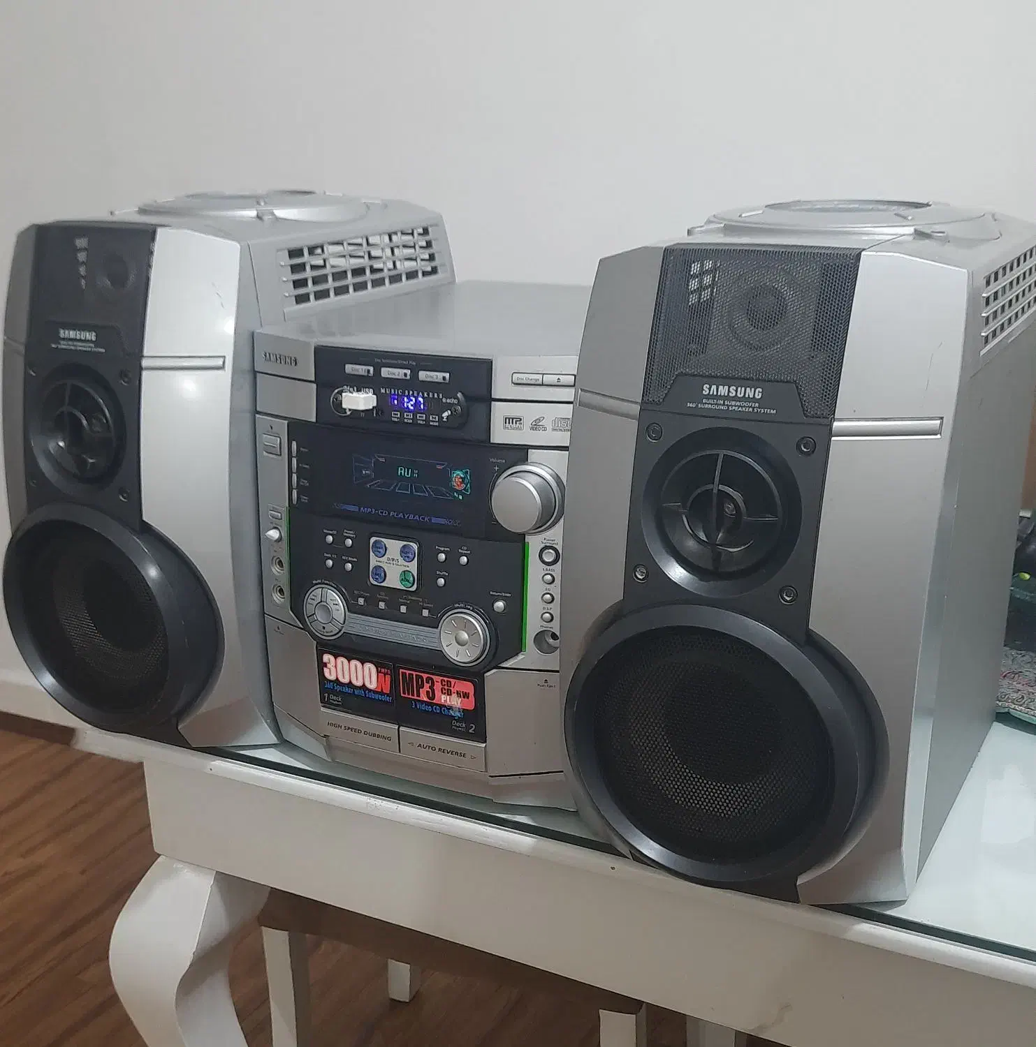 ضبط سامسونگ فلشخور بلوتوثی باندهای سابدار عظیم جثه|سیستم صوتی خانگی|بندرعباس, |دیوار