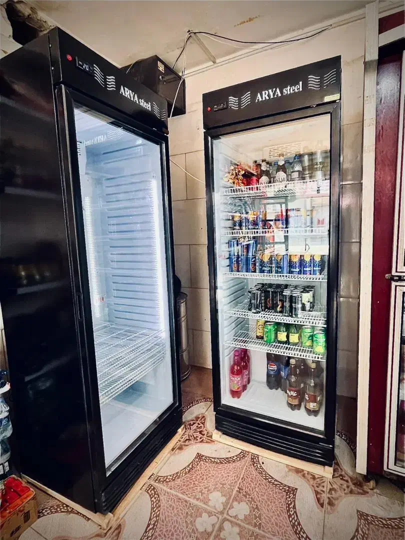 یخچال ایستاده ویترینی عرض 70 مشکی و سفید|فروشگاه و مغازه|یزد, |دیوار