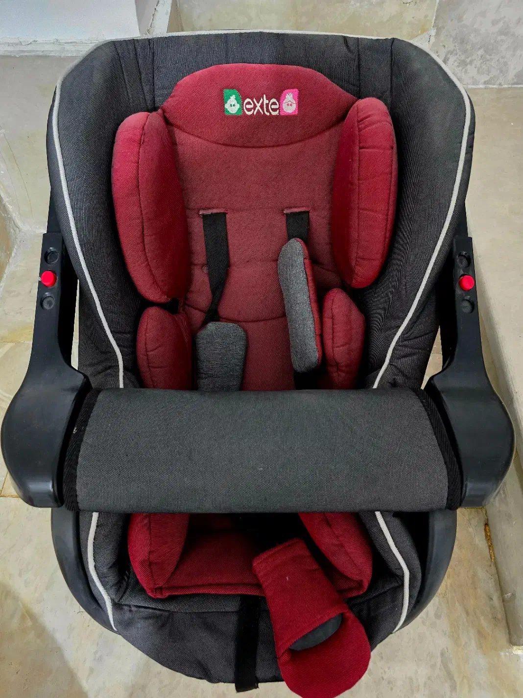 صندل ماشین کودک|تخت و صندلی بچه|تبریز, |دیوار