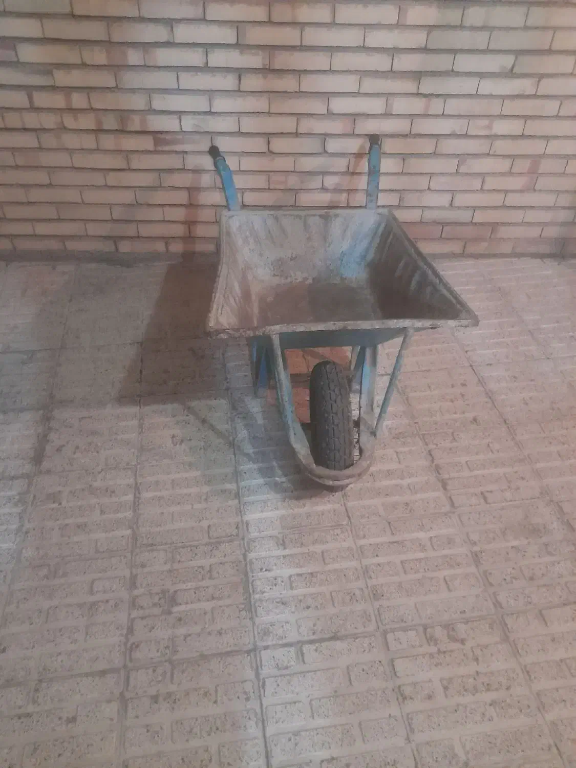 فرغون درحد نو|ابزارآلات|تبریز, |دیوار