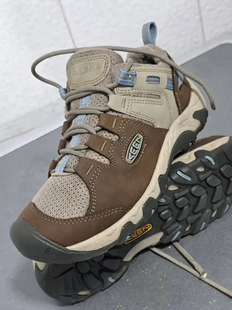 کفش کوهنوردی استوک اورجینال مارک keenآمریکادرصدرا|کیف، کفش، کمربند|شیراز, علوم پزشکی|دیوار