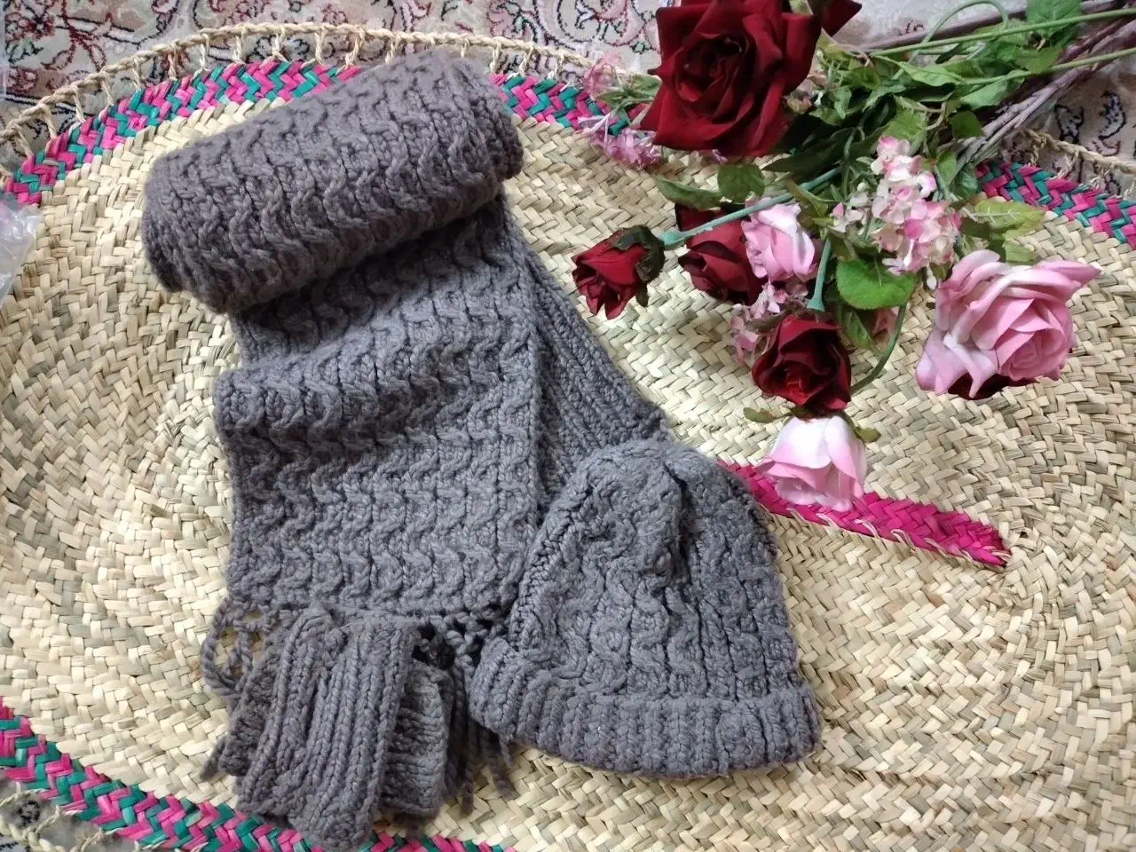 شالگردن-کلاه-پاپوش-دستکش|لباس|یزد, |دیوار