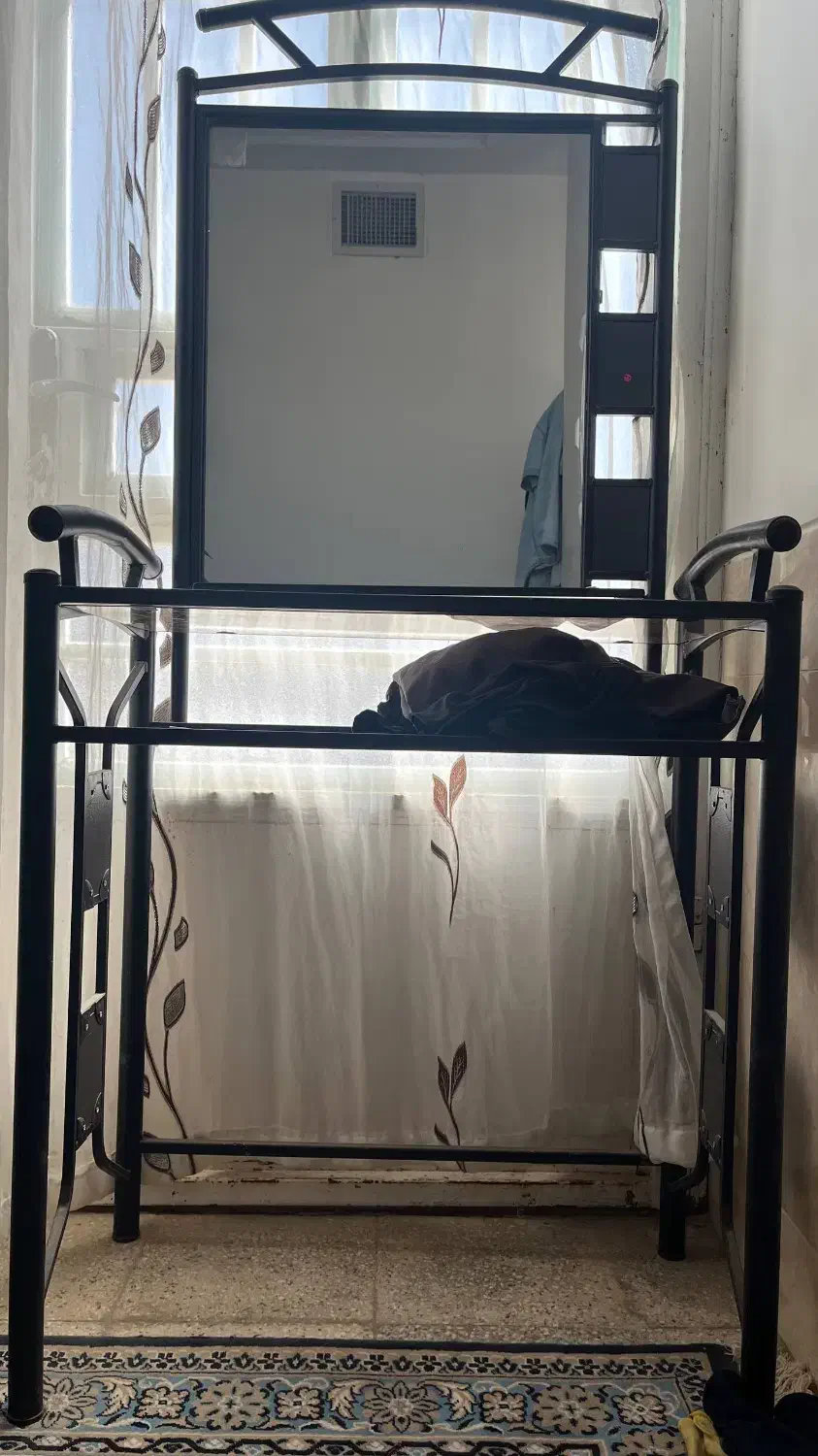 میز آرایشی|تخت و سرویس خواب|مرودشت, فرهنگ|دیوار