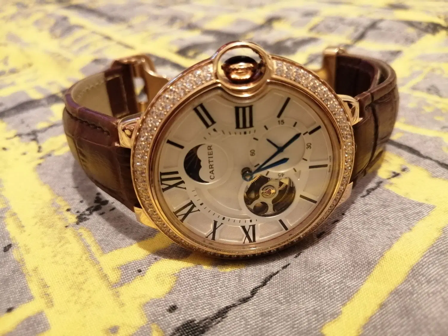 Cartier Watch|ساعت|پرند, فاز ۶|دیوار