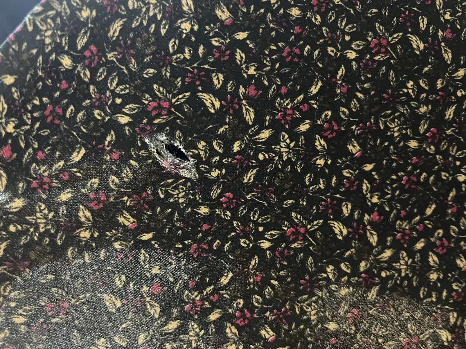 چادررنگی|لباس|قم, زنبیل آباد|دیوار