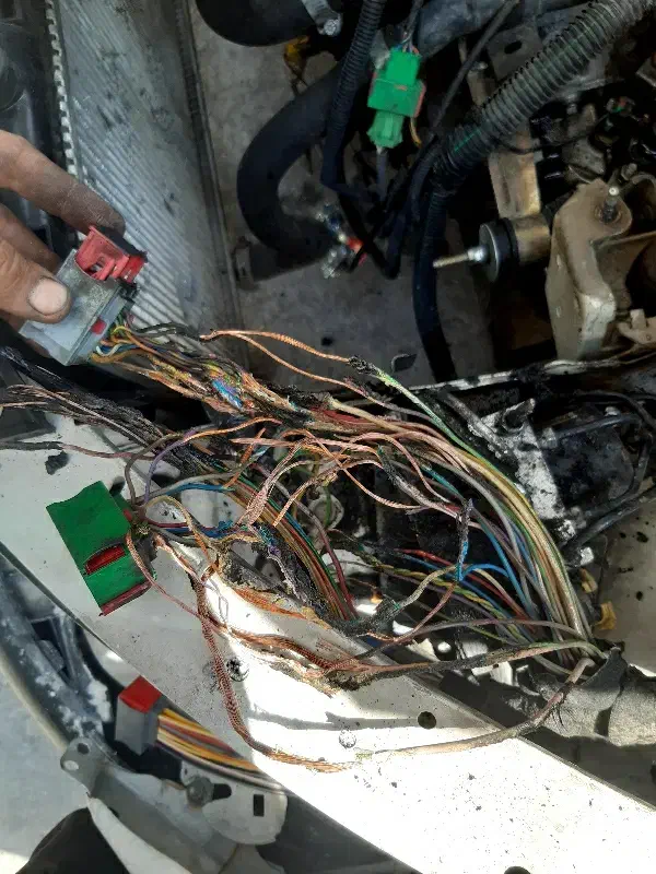 باتریسازی وباتری فروشی شبانه روز|خدمات موتور و ماشین|کرج, جهان‌شهر|دیوار