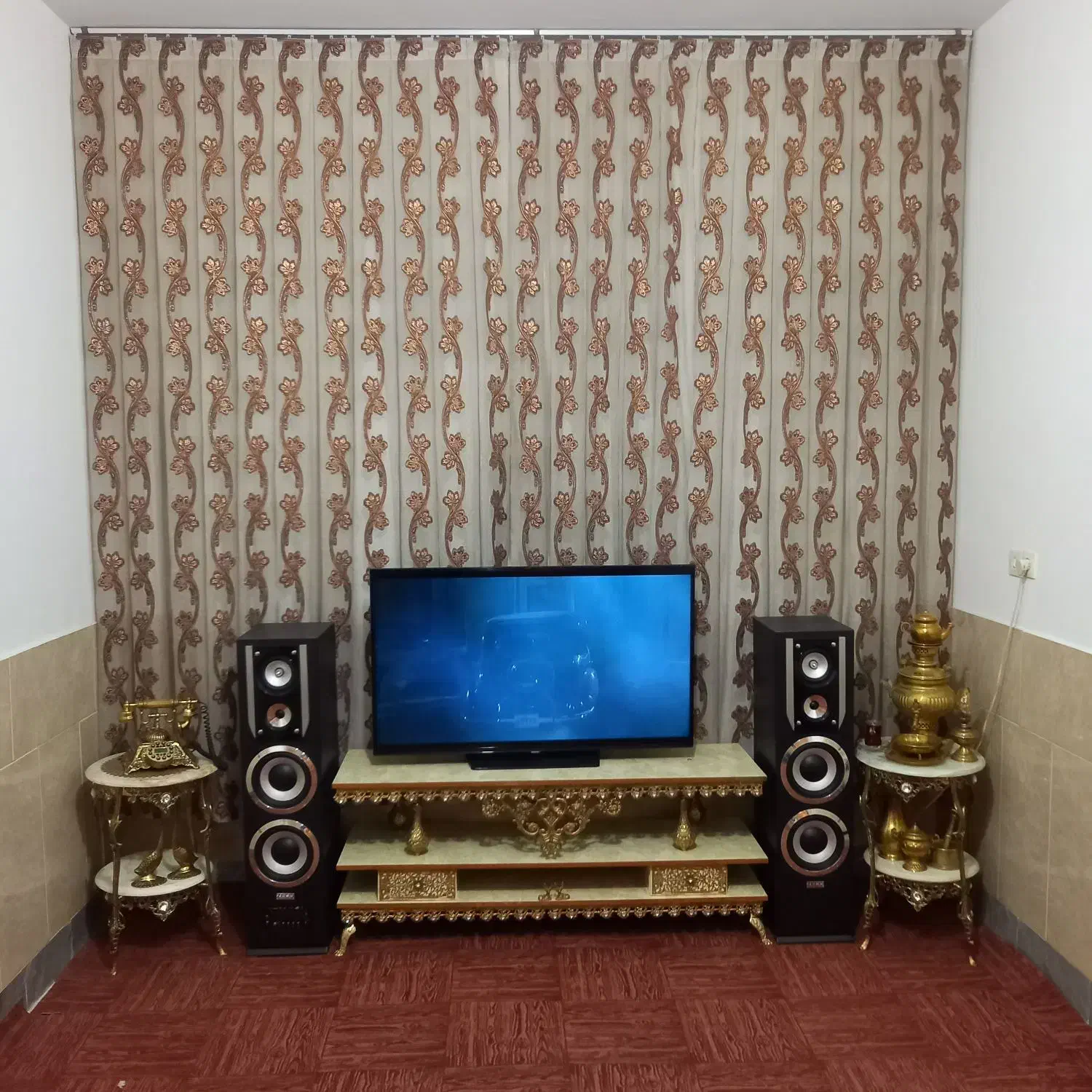 پرده پذیرایی سالم   عرض  پرده ۳متر و ارتفاع ۲/۸۰|پرده، رانر، رومیزی|قم, علی آباد سعدگان|دیوار