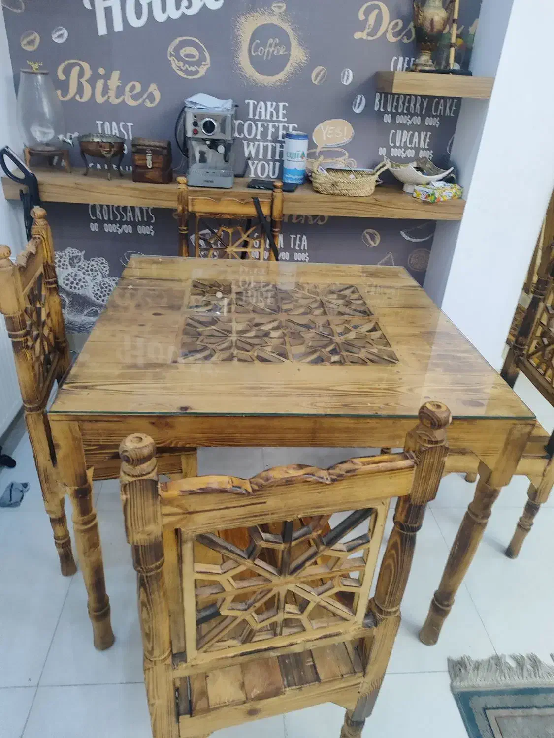 میزو صندلی کاملا چوب سالم وشیک|میز و صندلی غذاخوری|آمل, |دیوار