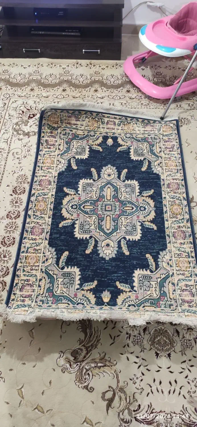 همگی  نو هستند|فرش|کرج, حصار|دیوار