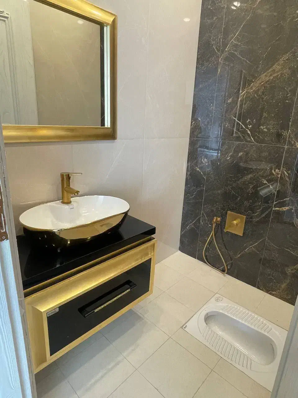 215متر اوایل هاشمیه شیک وخوش نقشه|فروش آپارتمان|مشهد, کوثر|دیوار