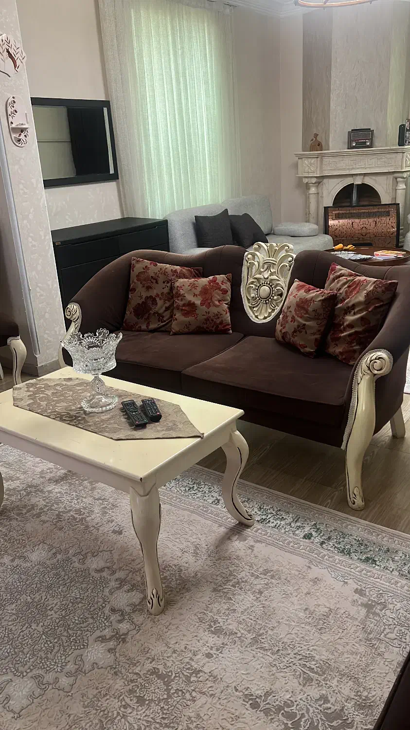 مبل ۹ نفره|مبلمان خانگی و میز عسلی|کرج, کلاک پایین|دیوار