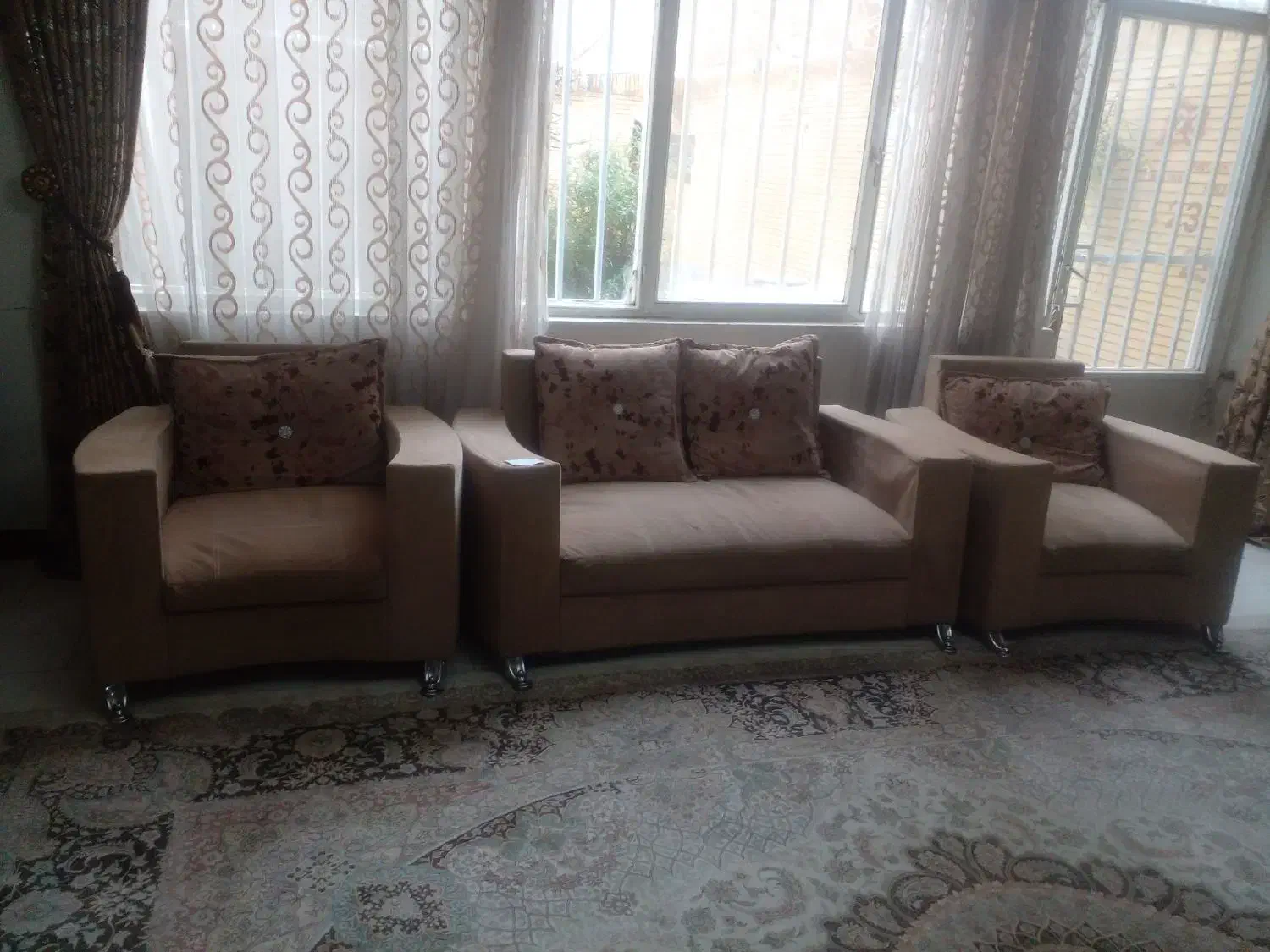 مبل|مبلمان خانگی و میز عسلی|اصفهان, ملک‌شهر|دیوار