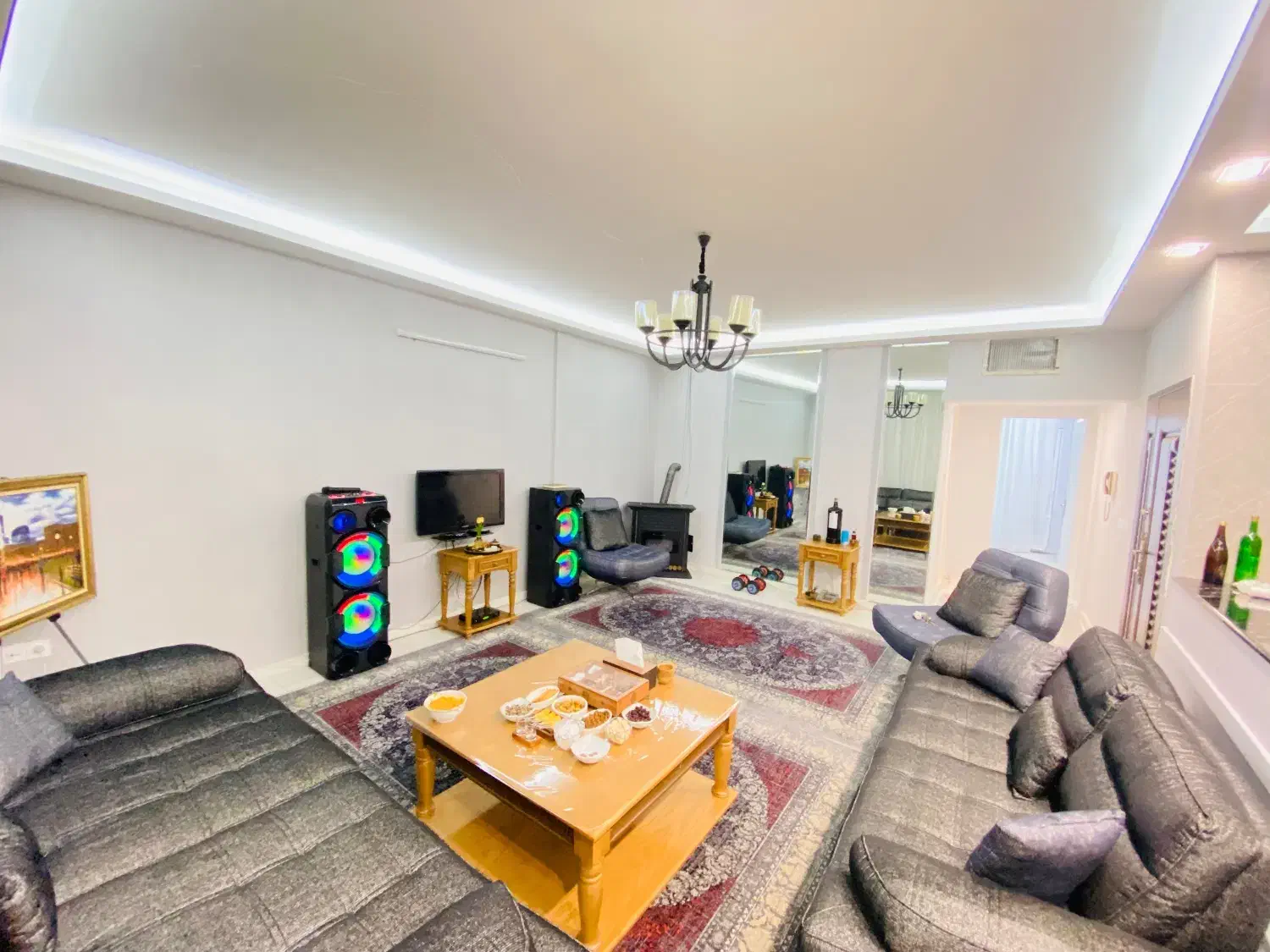 مبل هشت نفره تخت شو|مبلمان خانگی و میز عسلی|مشهد, نیروی هوایی|دیوار