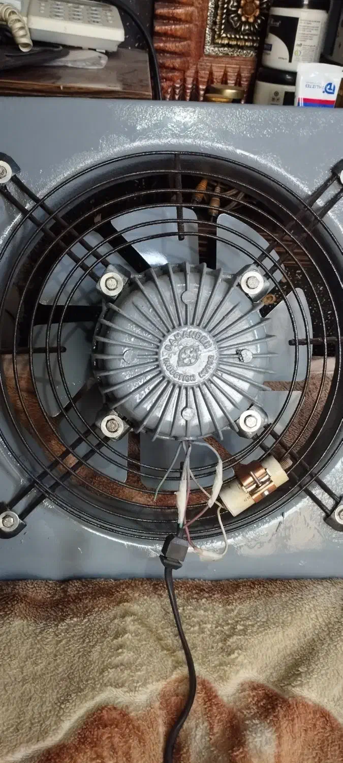 دمنده  موتور انژکتور  صنعتی|پنکه و تصفیه‌کنندهٔ هوا|میانه, |دیوار