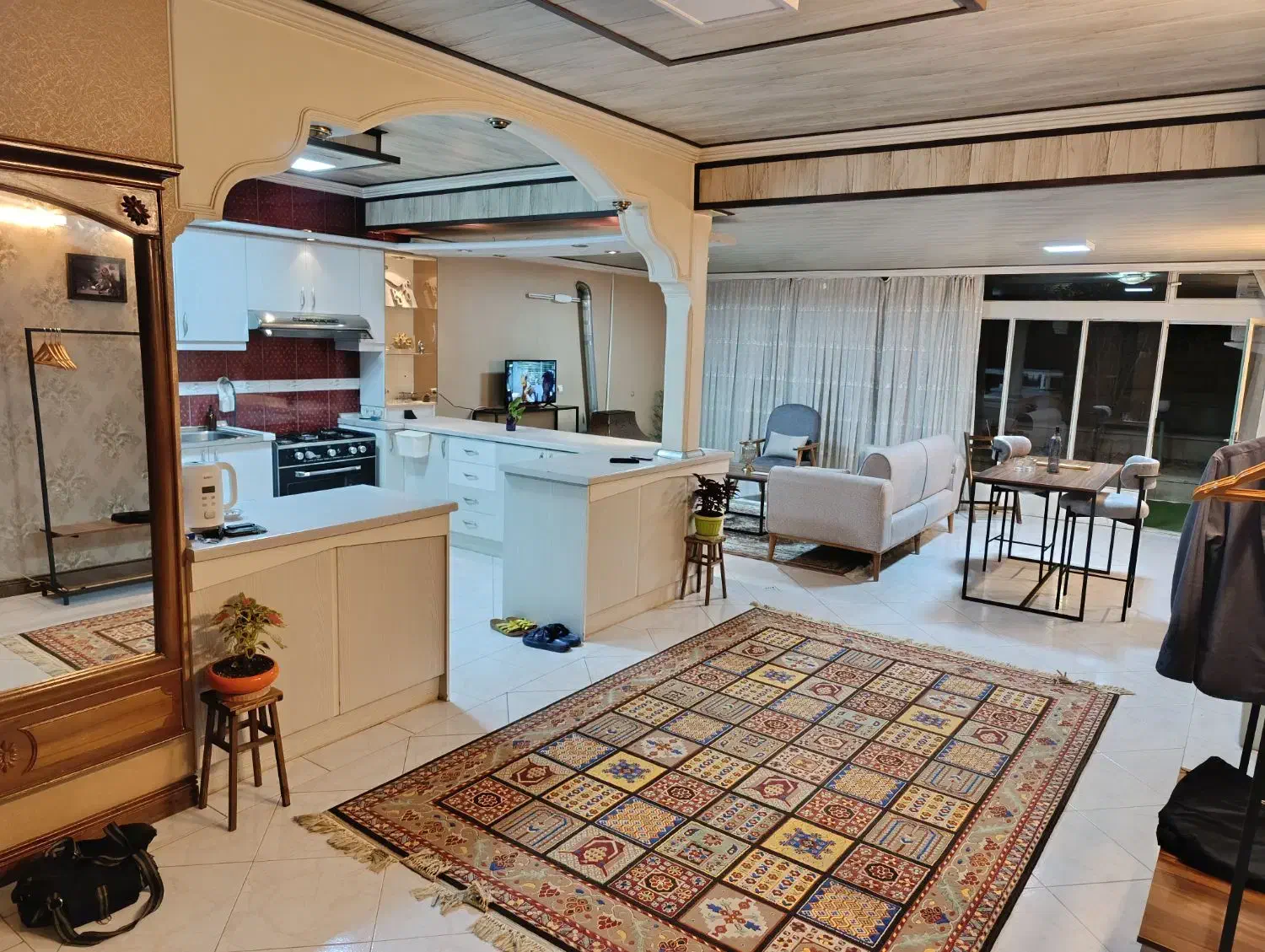 اجاره روزانه واحد دربست لوکس|اجارهٔ کوتاه‌مدت آپارتمان و سوئیت|اصفهان, چرخاب|دیوار