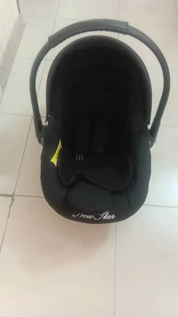 کریرفروشی ازبدو تولدتا۹ کیلوگرم نونوکاملا سالم|کالسکه و لوازم جانبی|پردیس, فاز ۳|دیوار